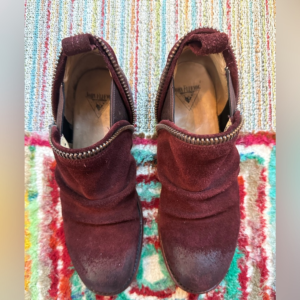 Fluevog NEARLY NEW Living Evers burgundy suede rub-off slip on shoe w/ zipper- 6 - Picture 8 of 16